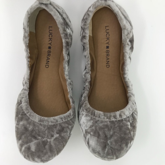 lucky brand gray flats